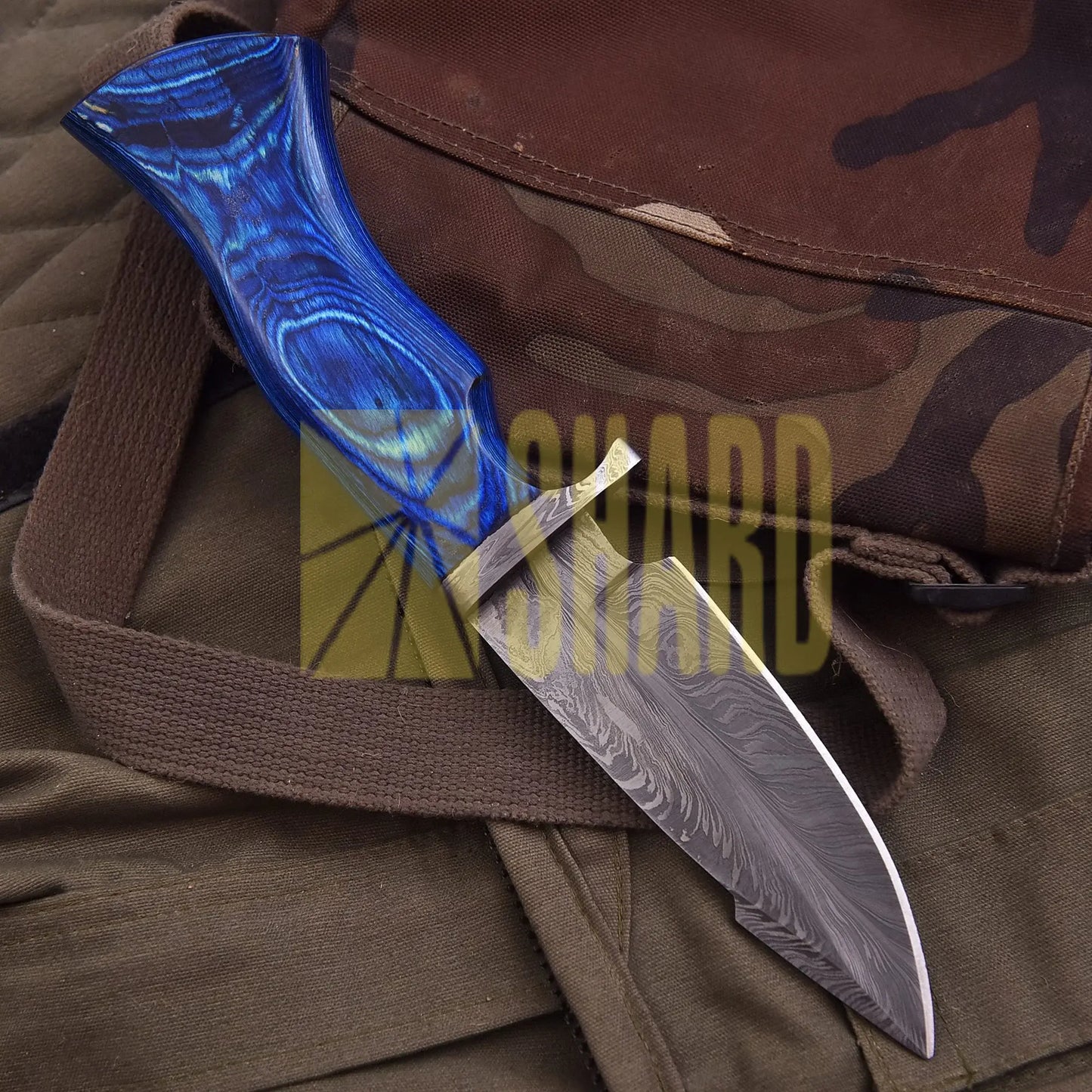 Bluewood Heritage Damascus Collectible with feather-pattern Damascus steel and natural bluewood handle, hand-forged craft gift.