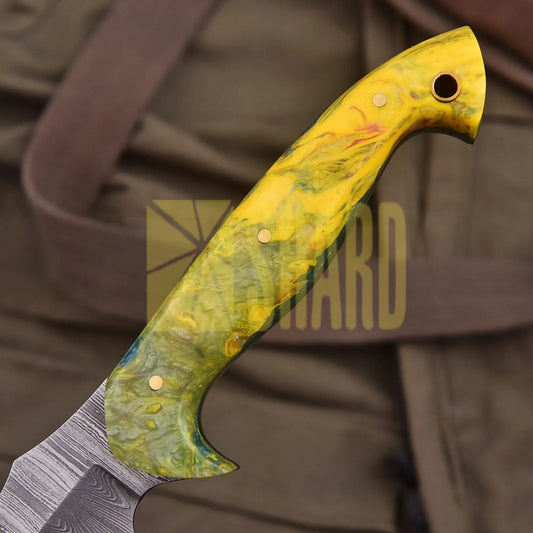 Hand-forged Damascus steel collectible with raindrop pattern and yellow & green mix resin handle – Raindrop Harmony gift piece