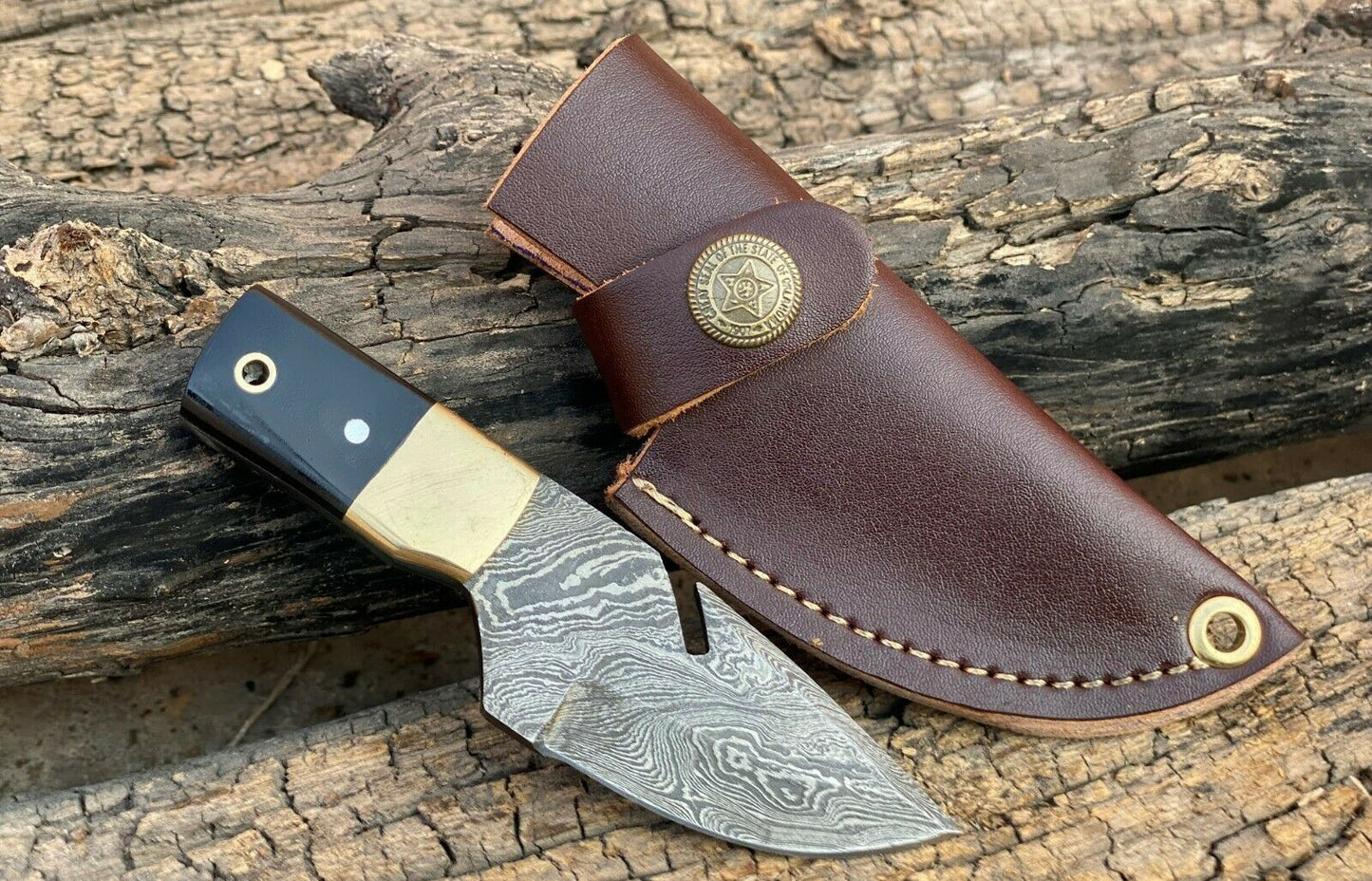 4.5" HAND FORGED Damascus Steel Gut Hook Neck Knife "Horn Handle With Sheath