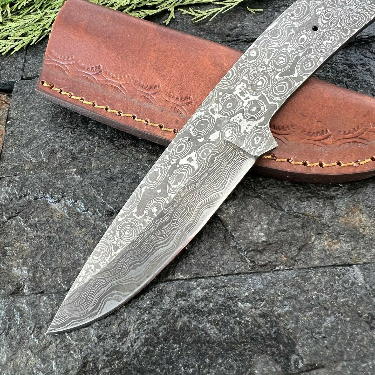 SHARDBLADE Custom Hand Forged Damascus Steel Hunting Skinner Blank Blade knife