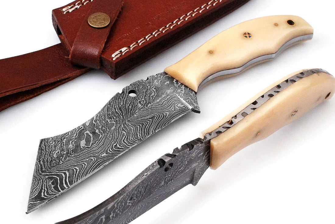 What Are The Differences Between A Hunting Knife And A Survival Knife?