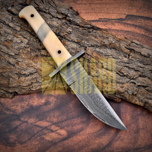 “Jungle Phantom” – 9” Custom Damascus Skinner Blade with Dyed Bone Handle
