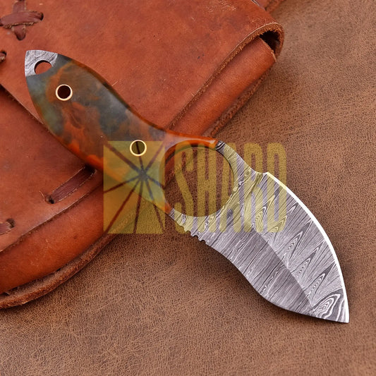 Hand-forged Damascus steel collectible with raindrop pattern and honey-colored resin handle – Raindrop Mini gift piece