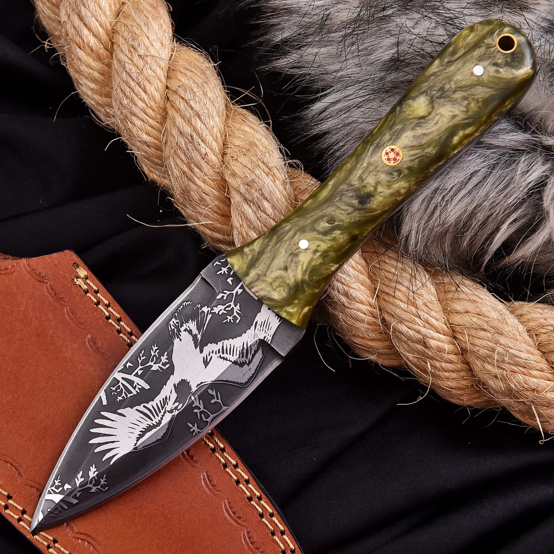 Hand-forged carbon steel collectible with olive green resin handle – American Eagle gift piece
