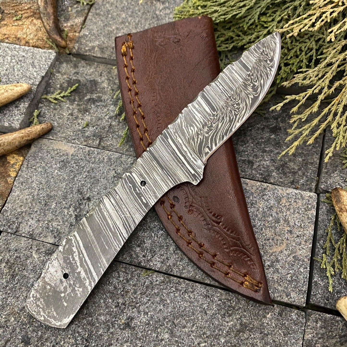 SHARD BLADCUSTOM HAND FORGED DAMASCUS STEEL SKINNER BLANK BLADE HUNTING KNIFE