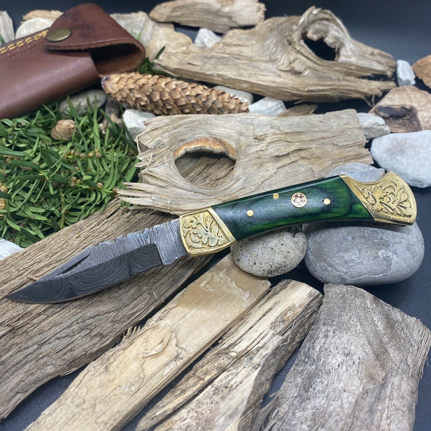 HAND FORGED DAMASCUS Steel Folding Lockback Pocket Knife Engraved Wood Handle