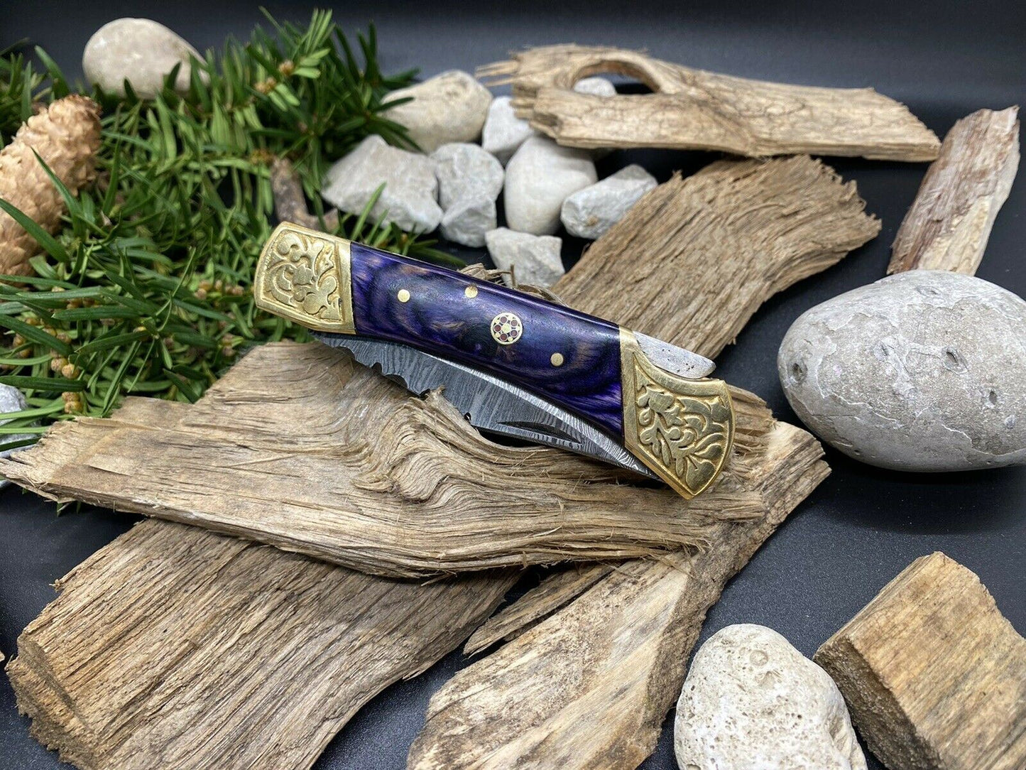 HAND FORGED DAMASCUS Steel Folding Lockback Pocket Knife Engraved Brass Handle