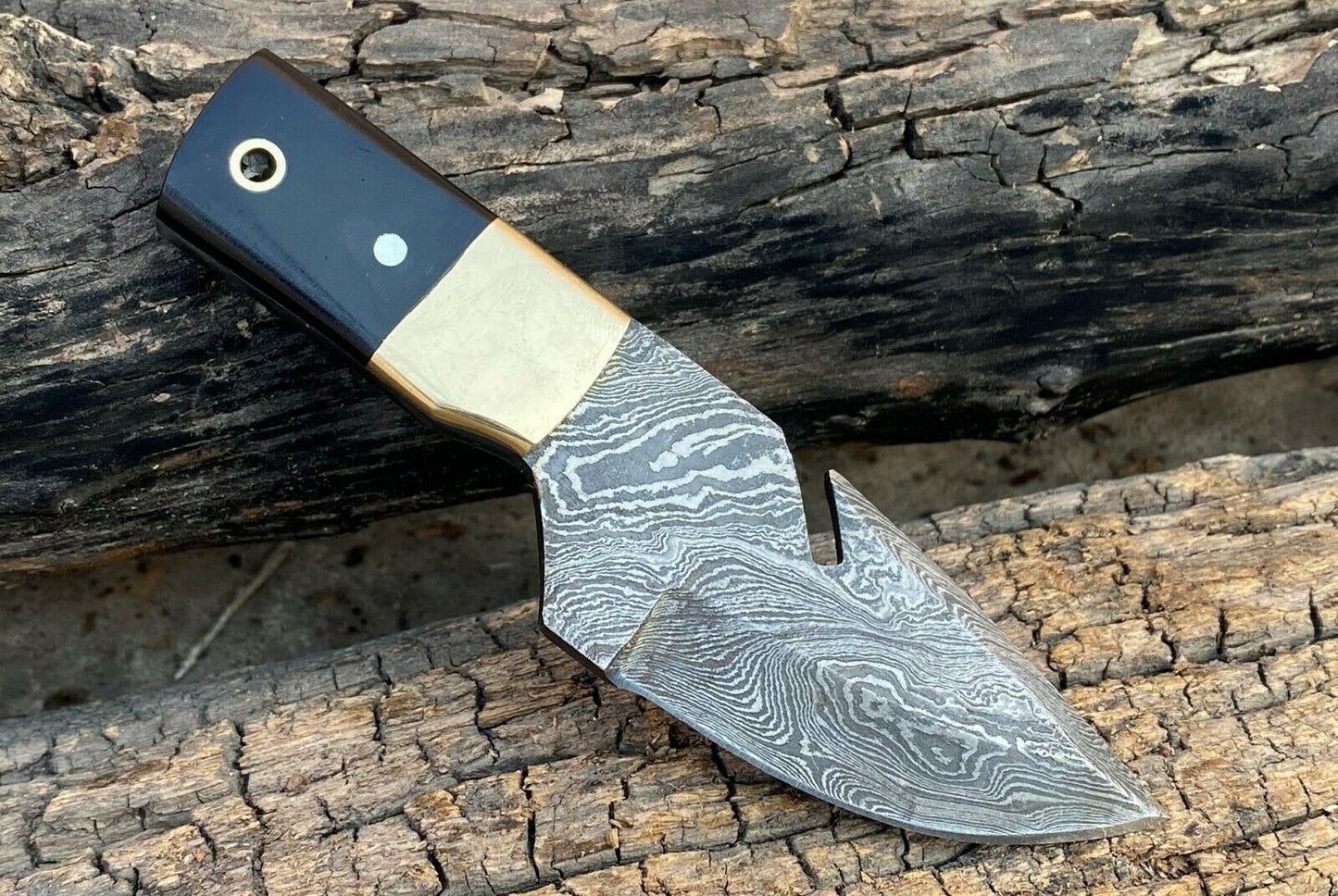 4.5" HAND FORGED Damascus Steel Gut Hook Neck Knife "Horn Handle With Sheath
