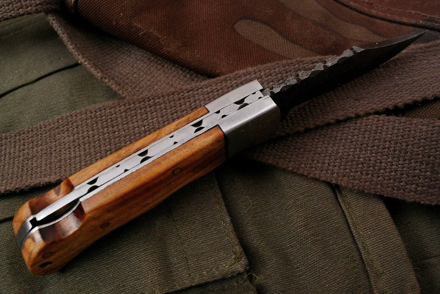 HAND FORGED DAMSACUS Steel Lockback Folding Pocket Knife Olive Wood Handle