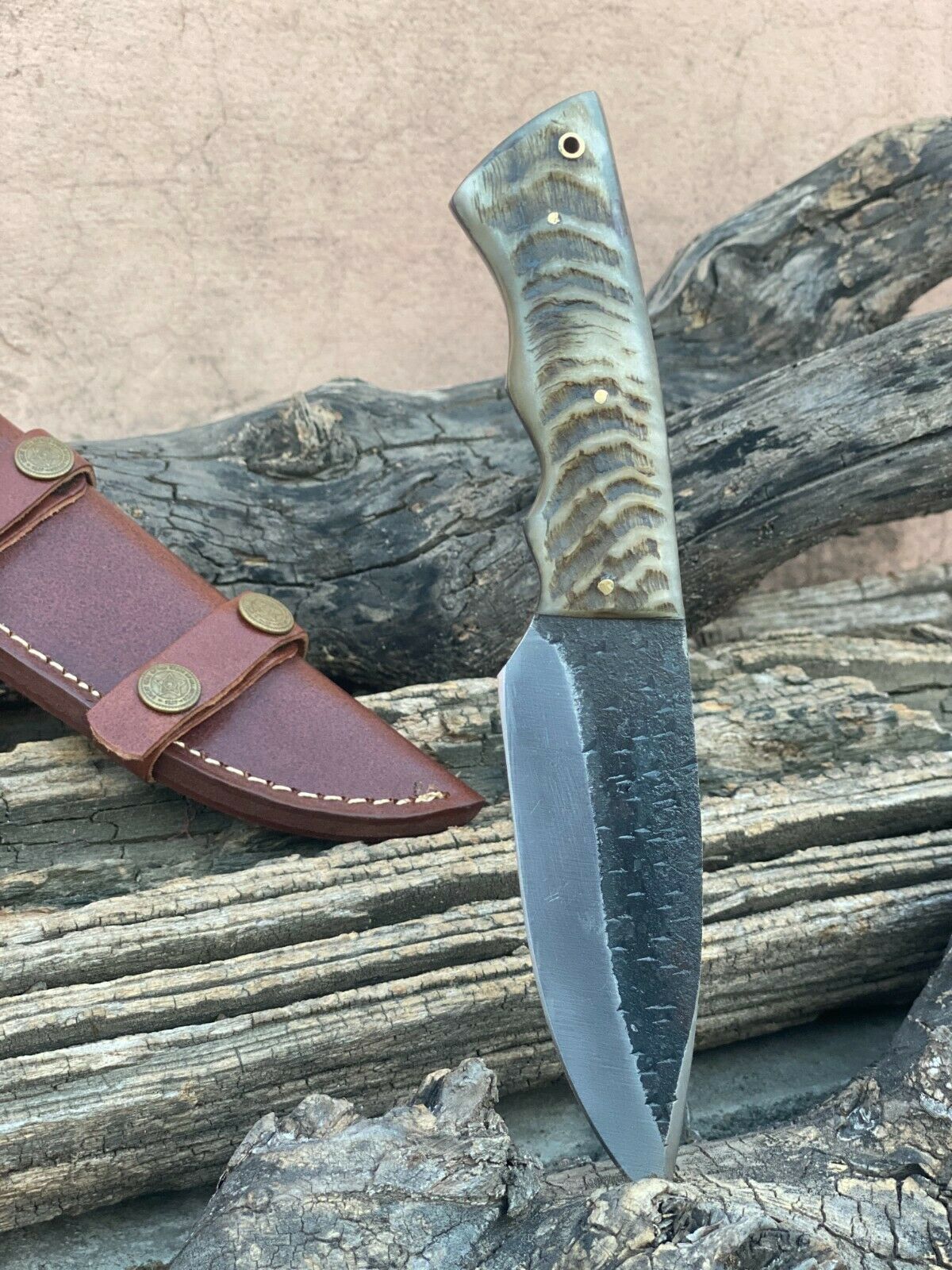 Hand Forged Blade Custom Made Sheep horn Handle shops Killer Knife With Leather Sheath