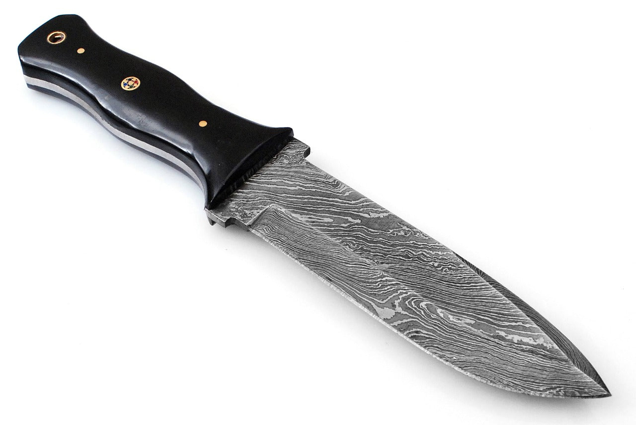 Custom Handmade Forged Damascus Steel Hunting Fixblade knife Bull Horn Handle Come With Genuine Leather Sheath FS119