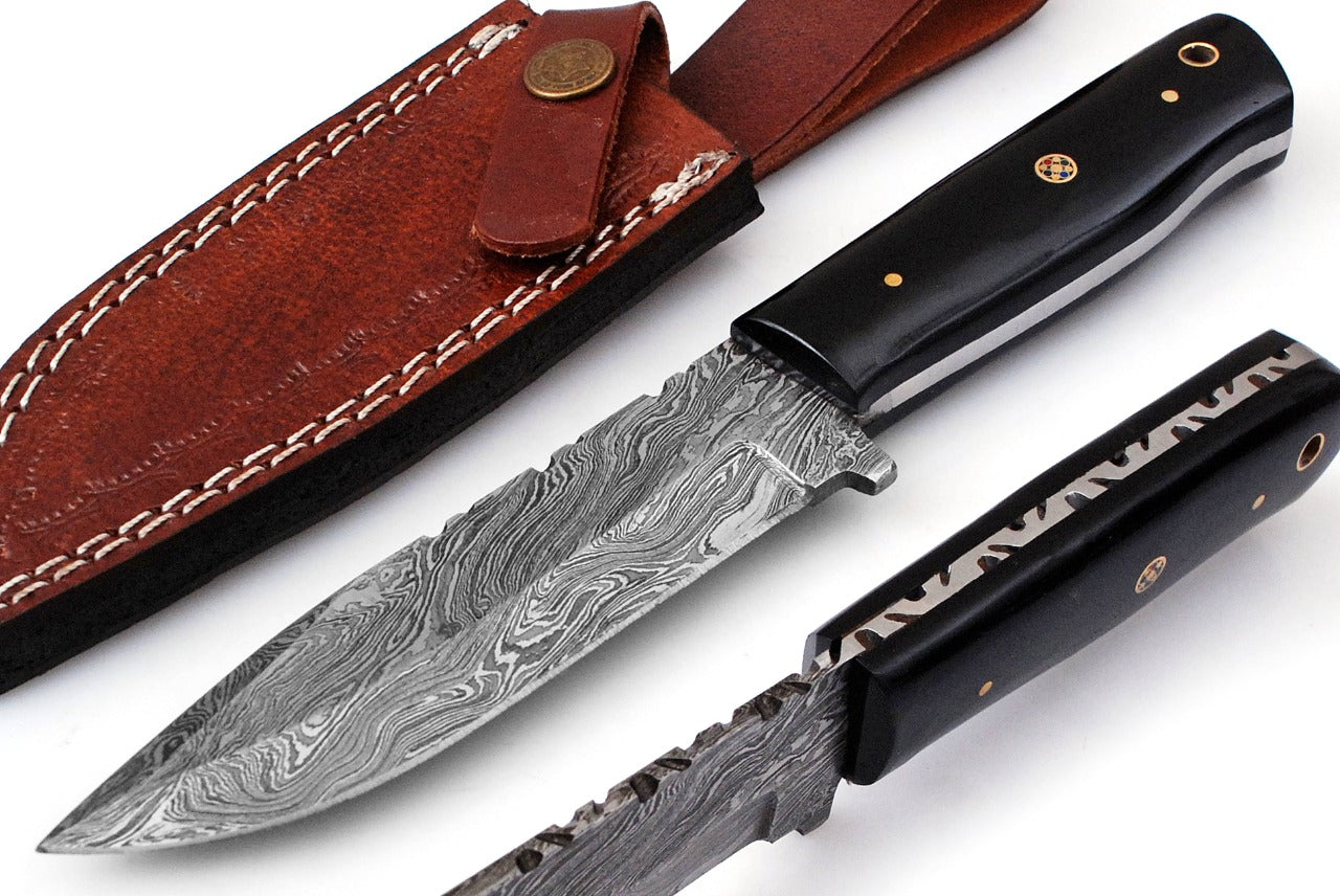 Custom Handmade Forged Damascus Steel Hunting Fixblade knife Bull Horn Handle Come With Genuine Leather Sheath FS120