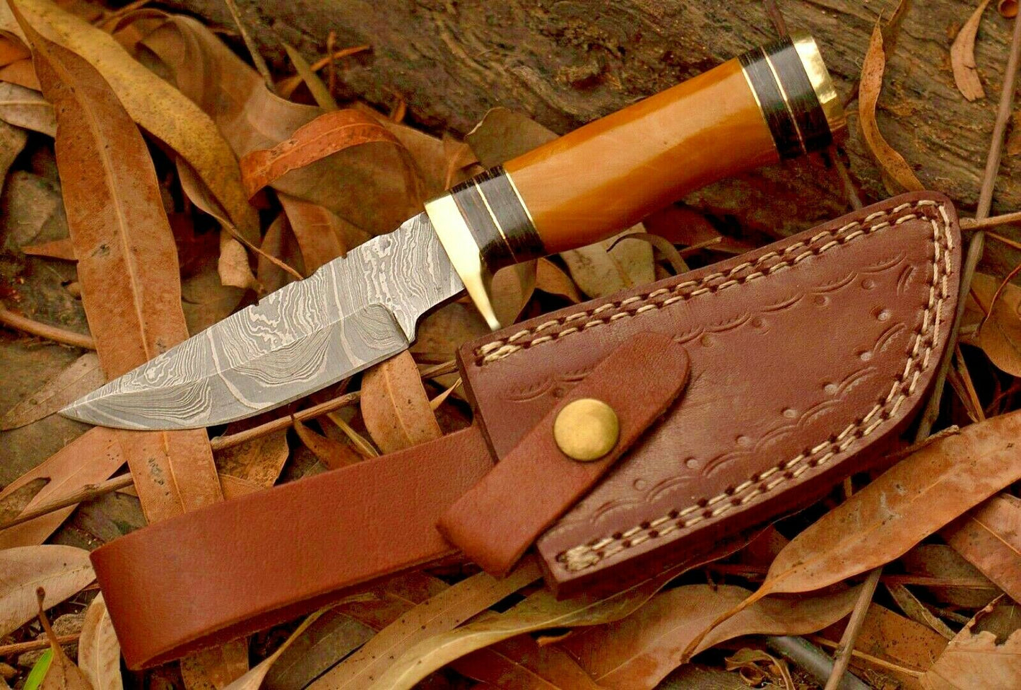 Custom Hand Forged Damascus Steel Hunting  Skinner Knife With Resin & Brass Guard Handle 19