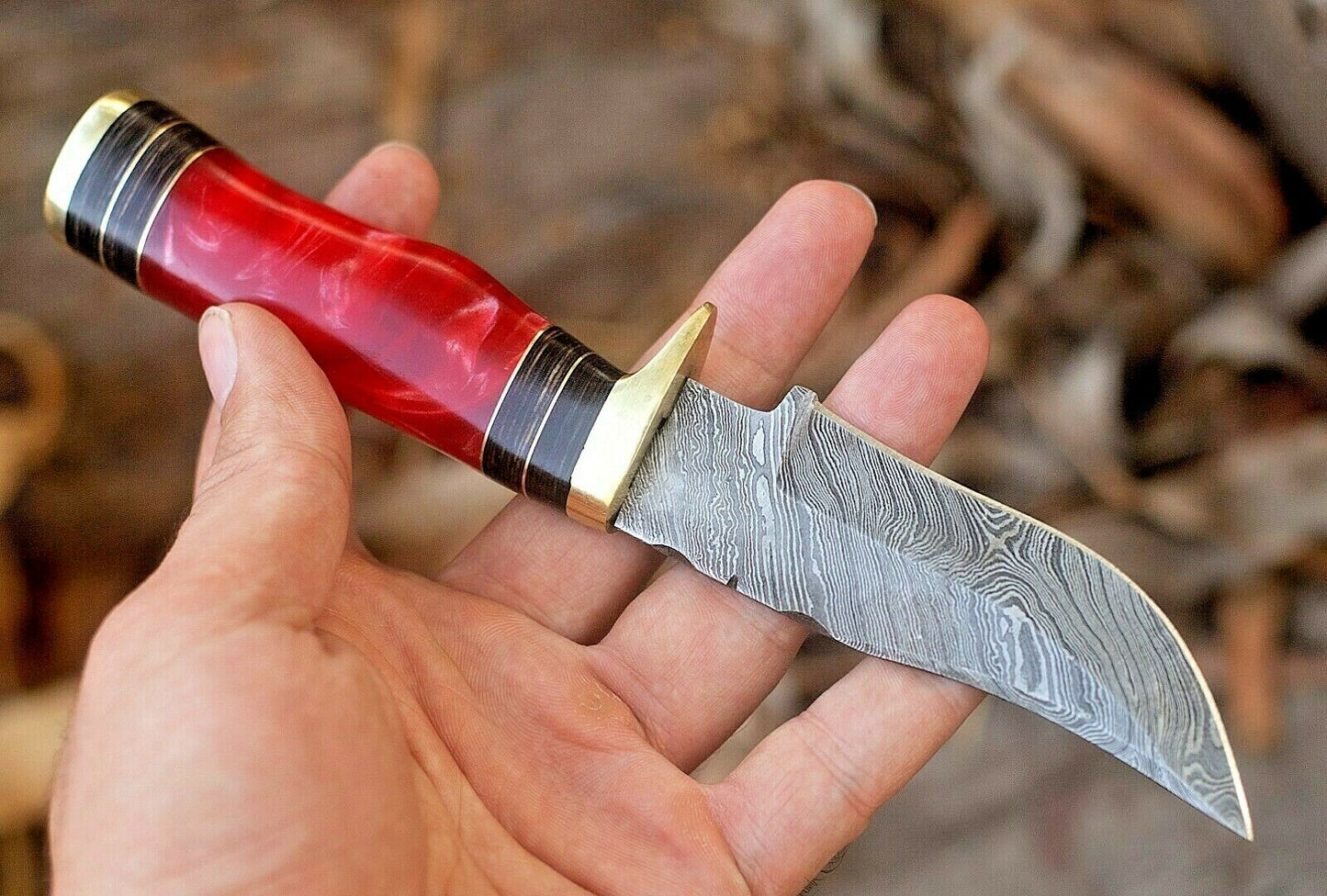 Custom Hand Forged Damascus Steel Hunting  Skinner Knife With Resin & Brass Guard Handle 06
