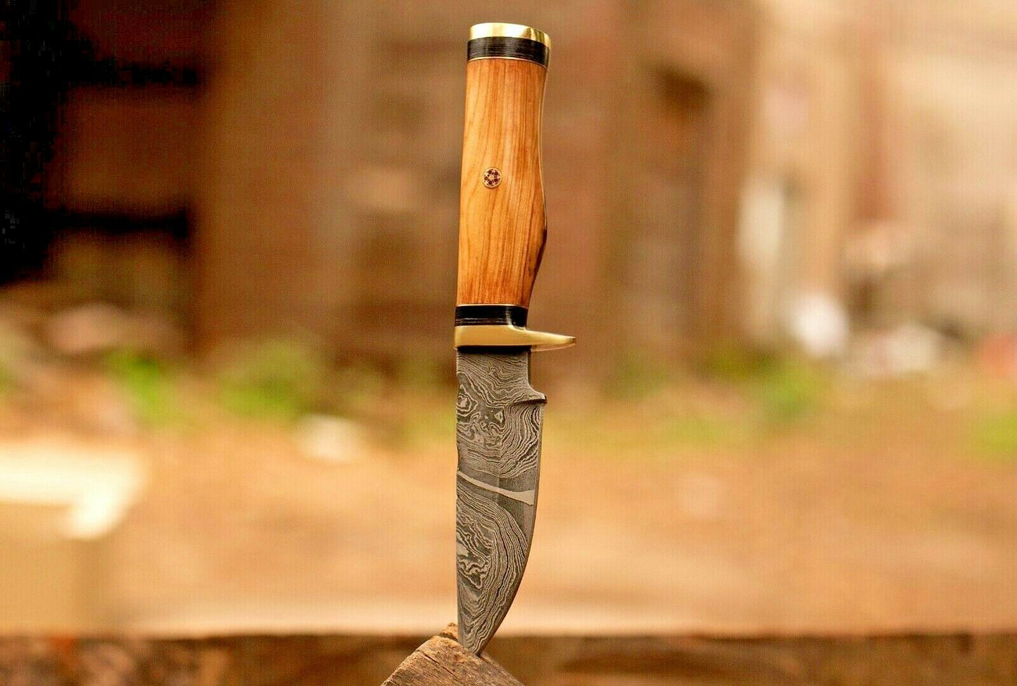 Custom Hand Forged Damascus Steel Hunting  Skinner Knife With Olive Wood  & Brass Guard Handle 22
